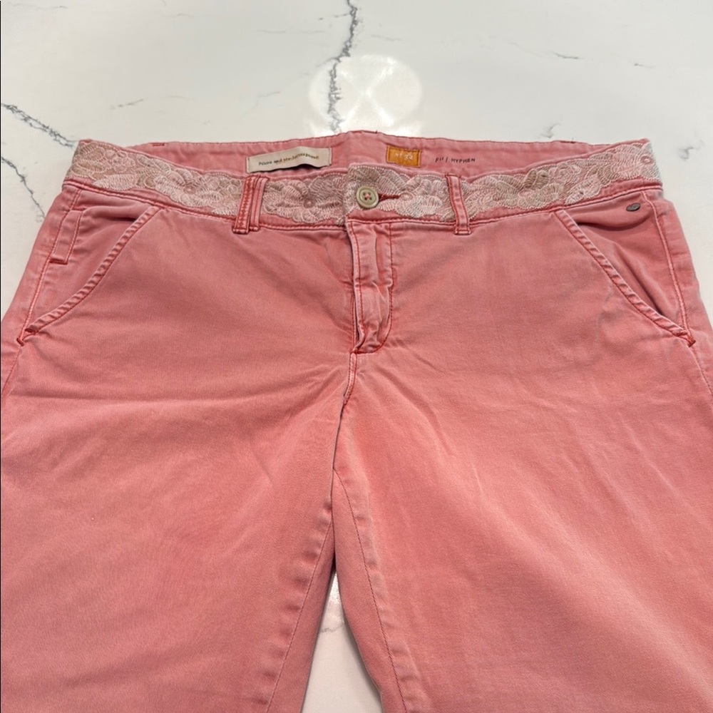 Anthropology Pilcro 
Trendy Salmon colored Cropped Jeans for Women Size 32